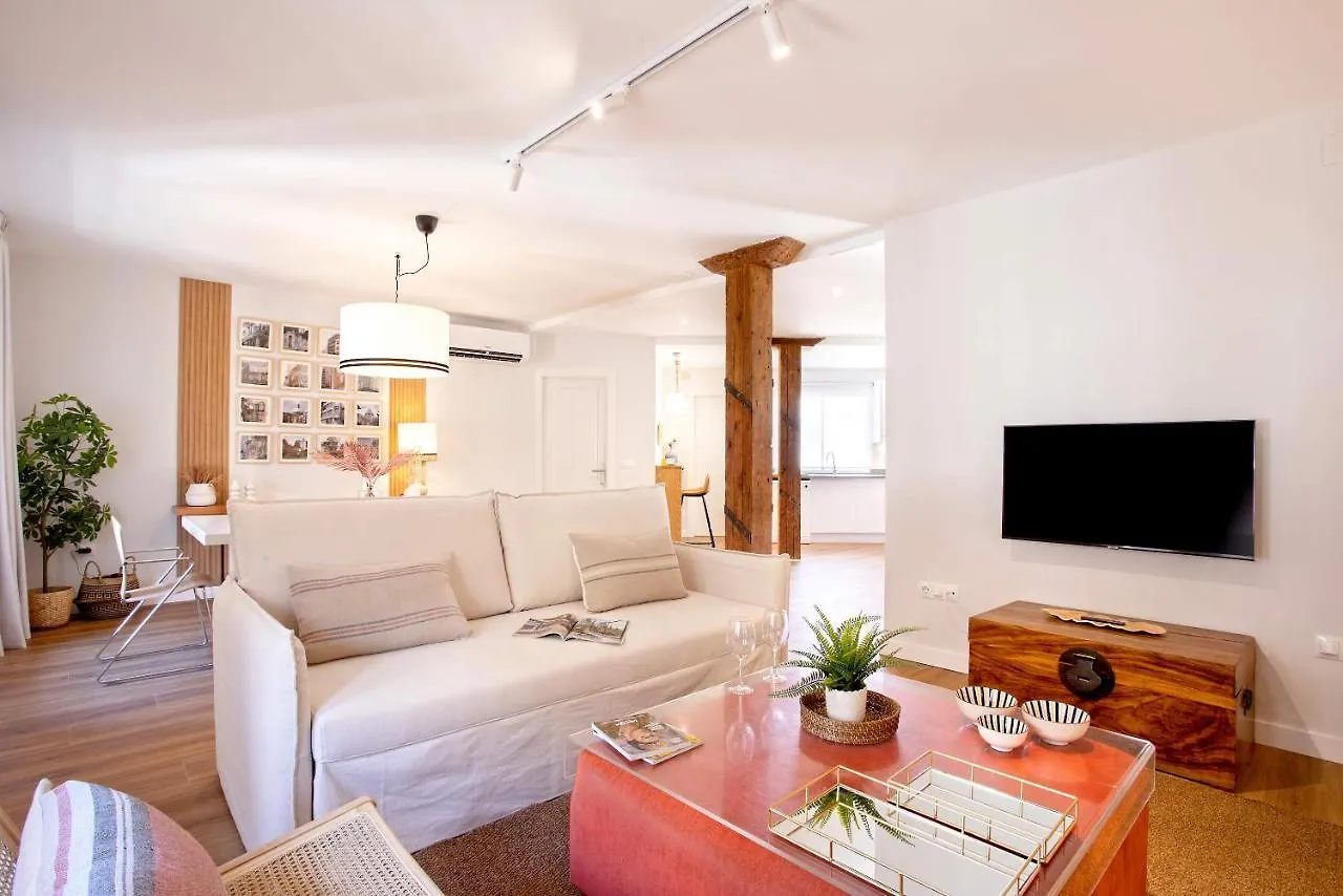 Genteel Home Larios Malaga 0*,