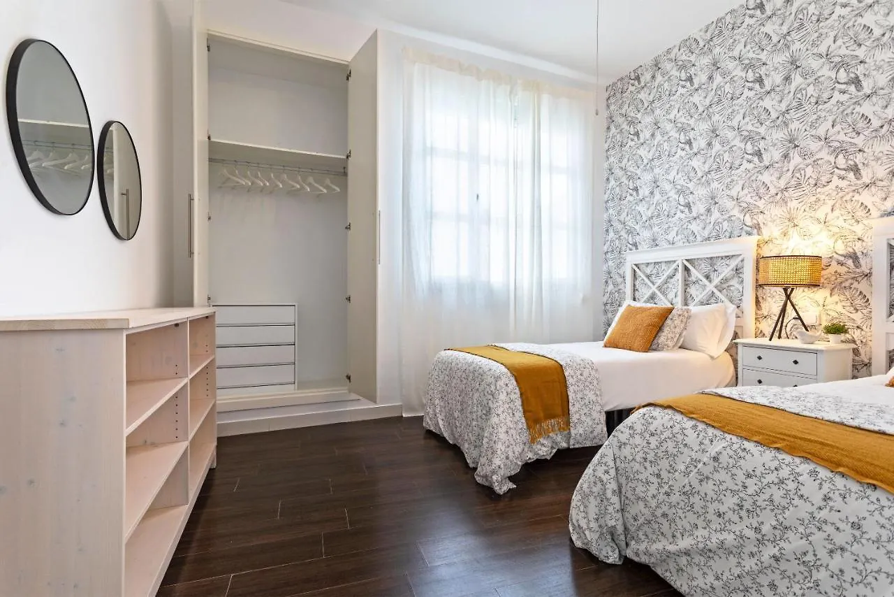 Genteel Home Larios Malaga 0*,